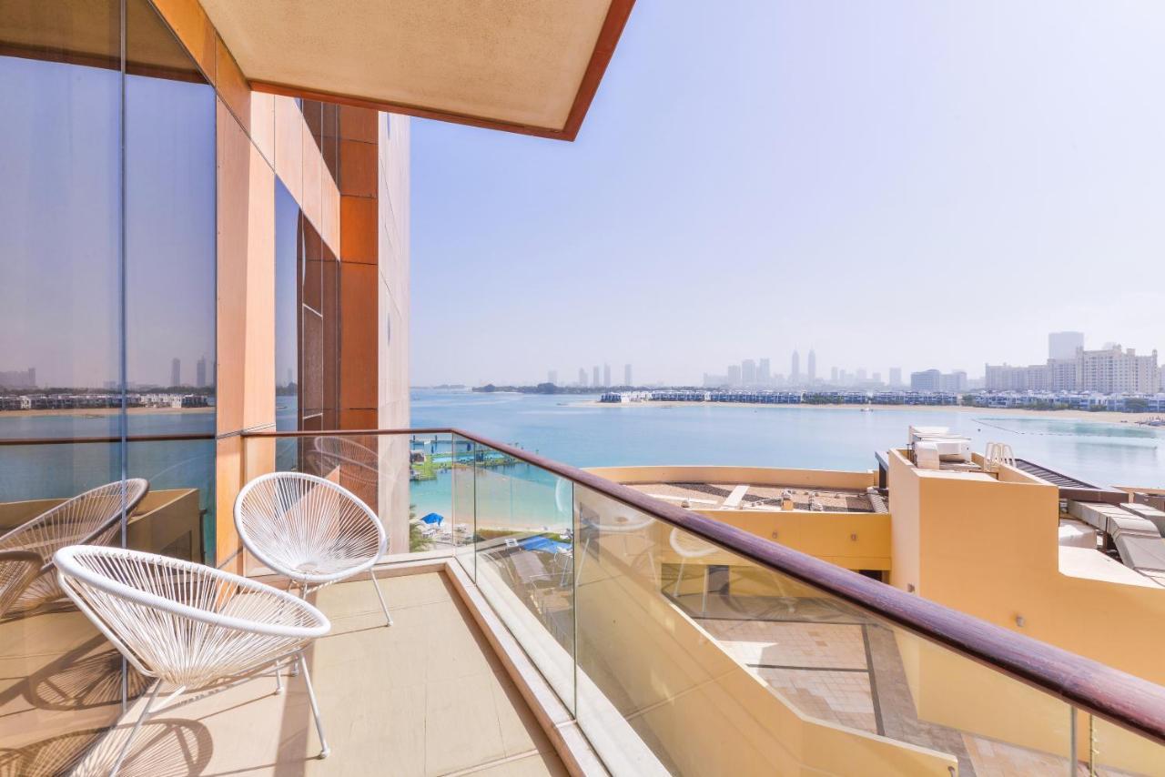 Tiara - Luxury Palm Jumeirah - Private Beach And Pool! Apartment Dubai Luaran gambar